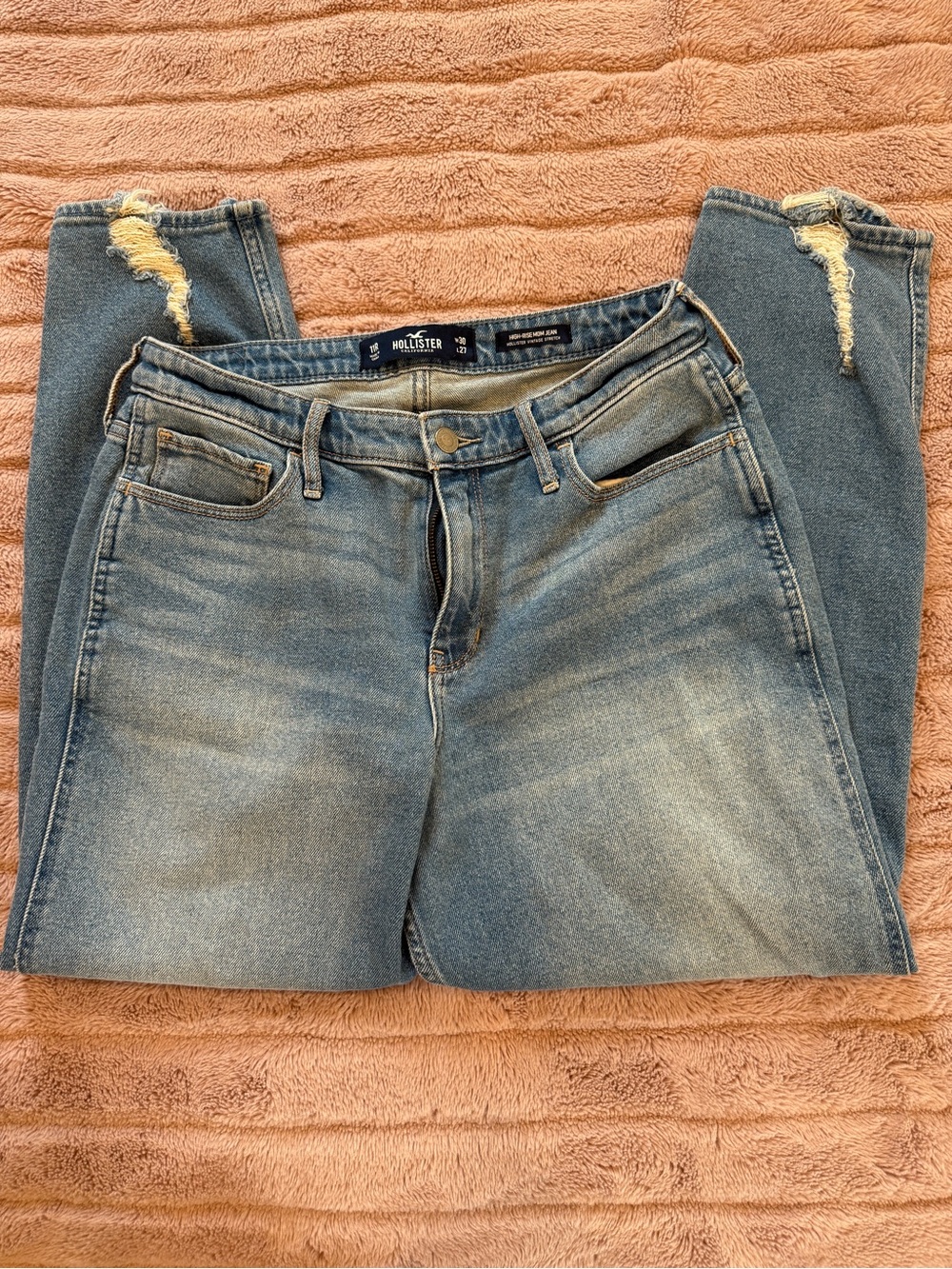 Hollister high-rise Mom Jean SIZE 30 - Picture 3 of 4